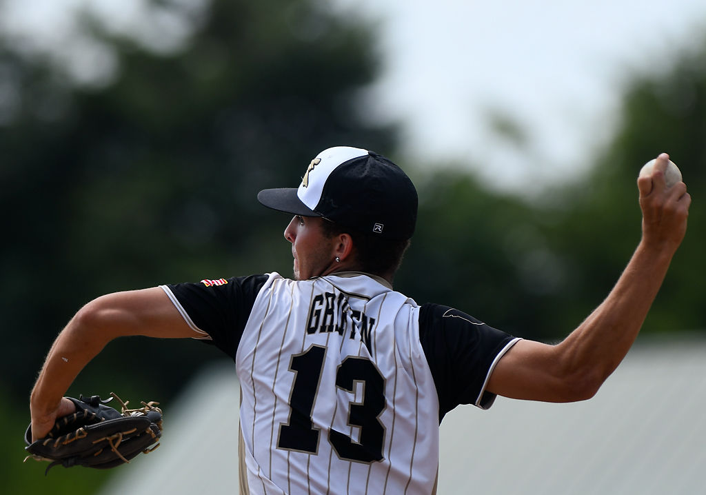 Missouri Sox pitcher Celly Griffin throws his first pitch